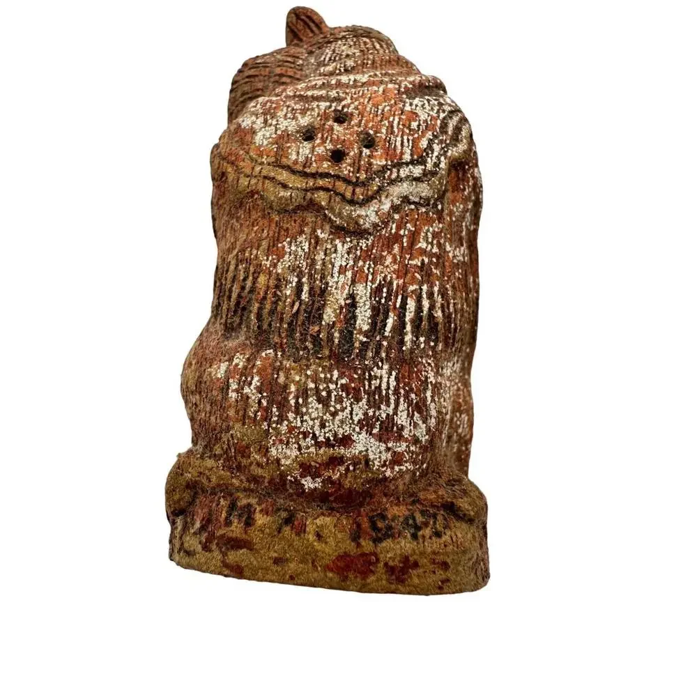 Vintage Native American Salt & Pepper Shakers Wood 1940's Souvenir Collectible
